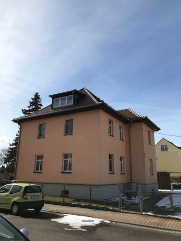 Liebevoll Eingerichtete Ferienwohnung Im Dg Zwenkau Luaran gambar